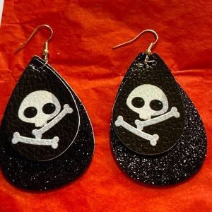 Skull & bones  Large teardrop earrings. New